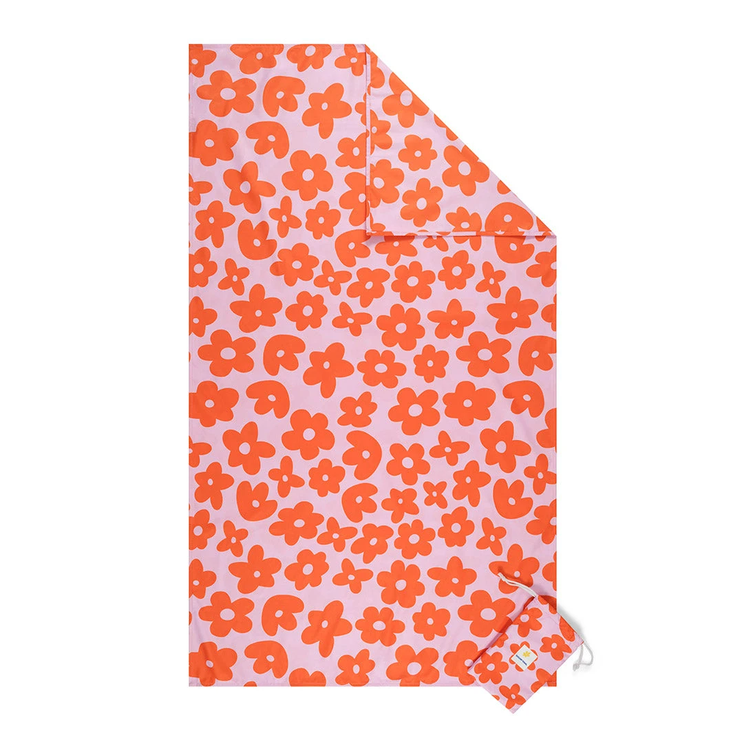 Ditsy Daisy Sand Free Towel
